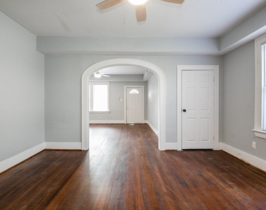 3015 Isabella Street - Photo Thumbnail 11