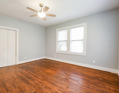 3015 Isabella Street - Photo Thumbnail 23