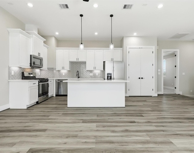9 Wellford Street - Photo Thumbnail 18