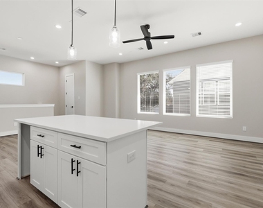 9 Wellford Street - Photo Thumbnail 19