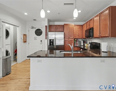 230 N 6th Street - Photo Thumbnail 8