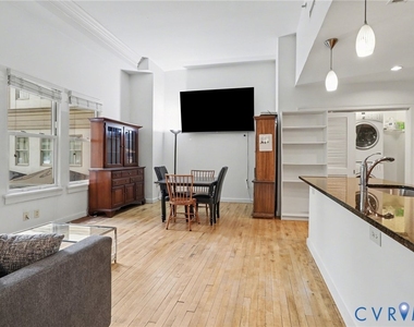 230 N 6th Street - Photo Thumbnail 4