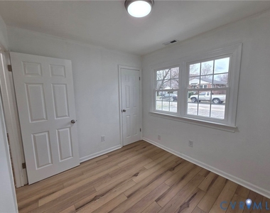5506 Campbell Avenue - Photo Thumbnail 10