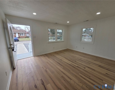 5506 Campbell Avenue - Photo Thumbnail 5
