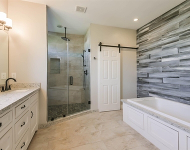 2422 Hadley Street - Photo Thumbnail 34
