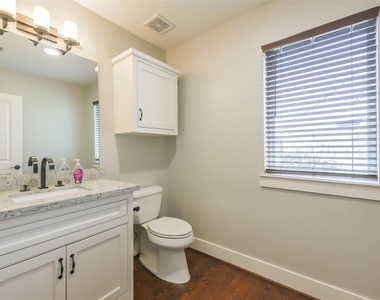 2422 Hadley Street - Photo Thumbnail 27