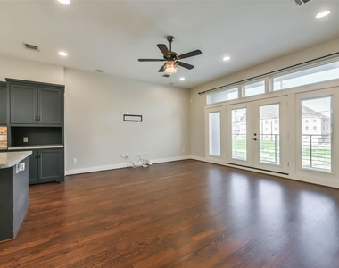 2422 Hadley Street - Photo Thumbnail 24