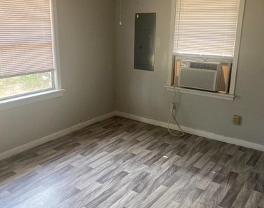 125 Wingate Road - Photo Thumbnail 1