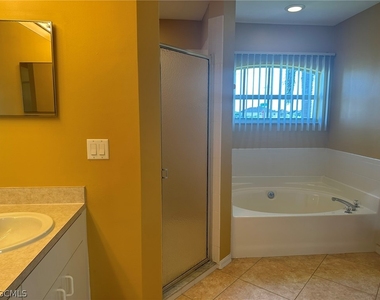 1915 Sw 13th Street - Photo Thumbnail 25