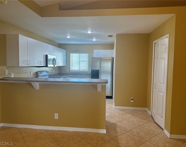 1915 Sw 13th Street - Photo Thumbnail 9