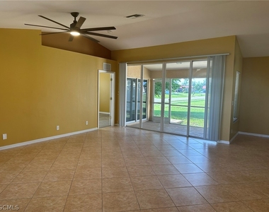 1915 Sw 13th Street - Photo Thumbnail 3