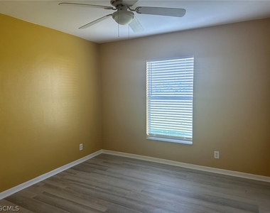 1915 Sw 13th Street - Photo Thumbnail 12
