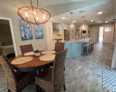 13226 Winsford Lane - Photo Thumbnail 9