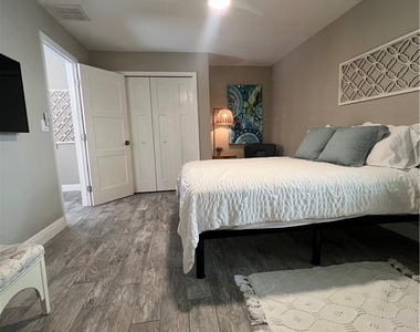 13226 Winsford Lane - Photo Thumbnail 18