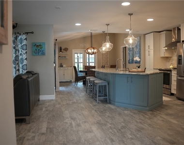 13226 Winsford Lane - Photo Thumbnail 3