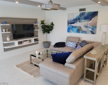 15091 Bagpipe Way - Photo Thumbnail 2