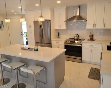 15091 Bagpipe Way - Photo Thumbnail 4