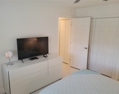 15091 Bagpipe Way - Photo Thumbnail 12