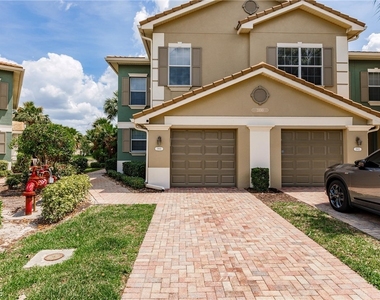 3100 Cottonwood Bend - Photo Thumbnail 1