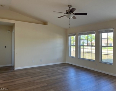 1316 Gleason Parkway - Photo Thumbnail 4