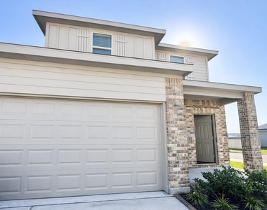 1739 Royal Rim Drive - Photo Thumbnail 1
