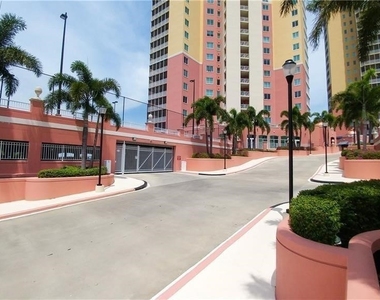 2743 1st Street - Photo Thumbnail 36