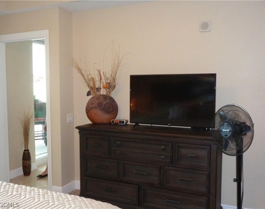 2743 1st Street - Photo Thumbnail 11