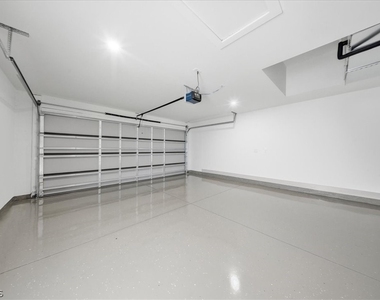 541 Chalet Avenue S - Photo Thumbnail 11