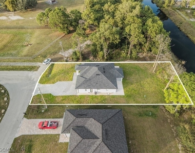 541 Chalet Avenue S - Photo Thumbnail 37