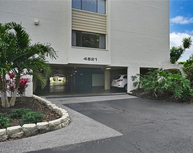 4821 S Landings Drive - Photo Thumbnail 33