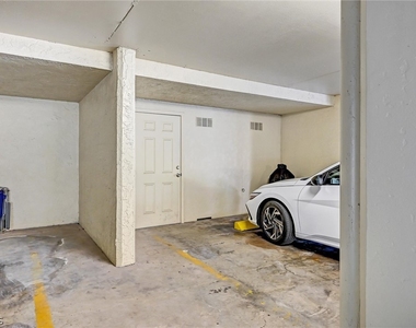 4821 S Landings Drive - Photo Thumbnail 38