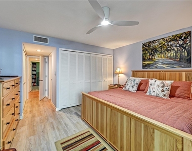 4821 S Landings Drive - Photo Thumbnail 25