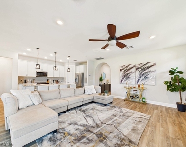19563 Utopia Lane - Photo Thumbnail 2
