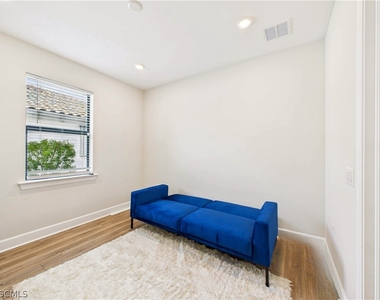 19563 Utopia Lane - Photo Thumbnail 18