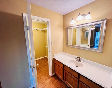 12755 Mill Ridge Drive - Photo Thumbnail 9