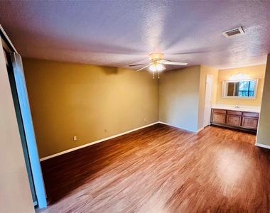 12755 Mill Ridge Drive - Photo Thumbnail 8