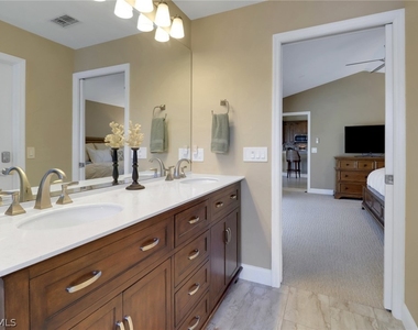 1466 Vintage Lane - Photo Thumbnail 13