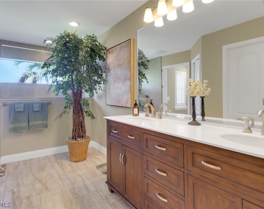 1466 Vintage Lane - Photo Thumbnail 11