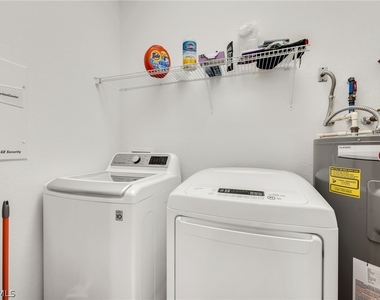 12850 Carrington Circle - Photo Thumbnail 8