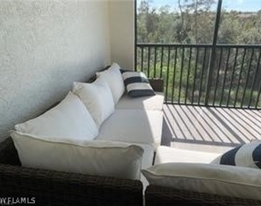 16390 Viansa Way - Photo Thumbnail 21