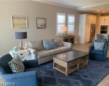 16390 Viansa Way - Photo Thumbnail 5