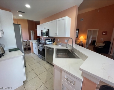 2021 Crestview Way - Photo Thumbnail 10