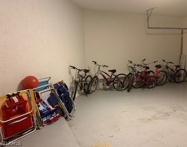 2021 Crestview Way - Photo Thumbnail 23