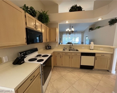 440 Wiggins Lake Court - Photo Thumbnail 4
