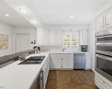 2700 Lantern Lane - Photo Thumbnail 37