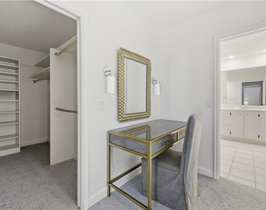 2700 Lantern Lane - Photo Thumbnail 28