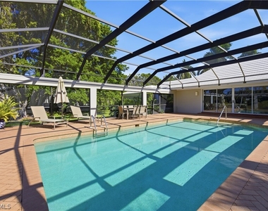 2700 Lantern Lane - Photo Thumbnail 32