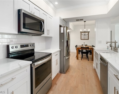 776 Willowbrook Drive - Photo Thumbnail 8