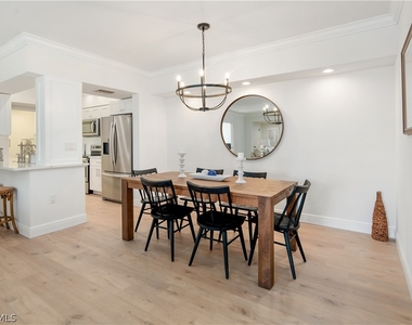 776 Willowbrook Drive - Photo Thumbnail 7
