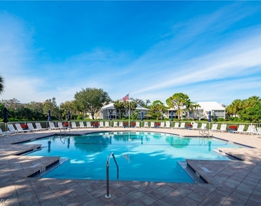 784 Willowbrook Drive - Photo Thumbnail 15